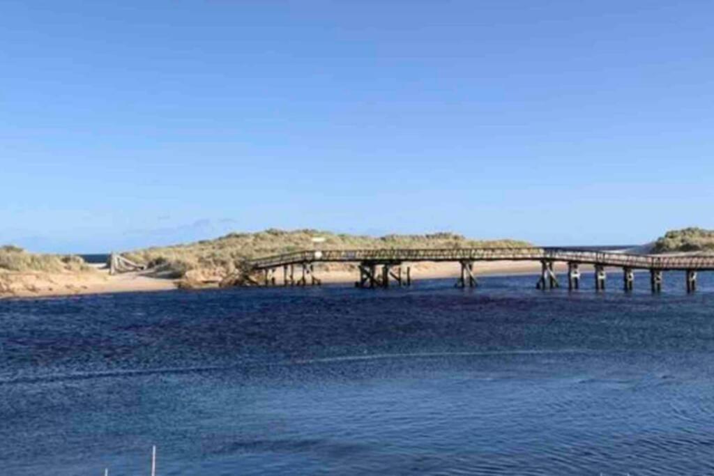 Beachfront Lodge, Lossiemouth Bay Екстер'єр фото