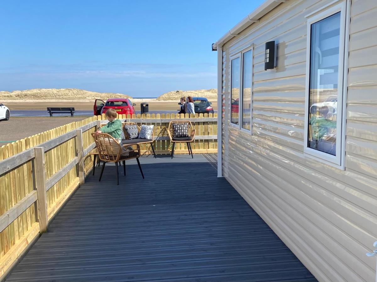 Beachfront Lodge, Lossiemouth Bay Екстер'єр фото