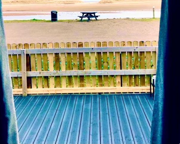 Beachfront Lodge, Lossiemouth Bay Екстер'єр фото
