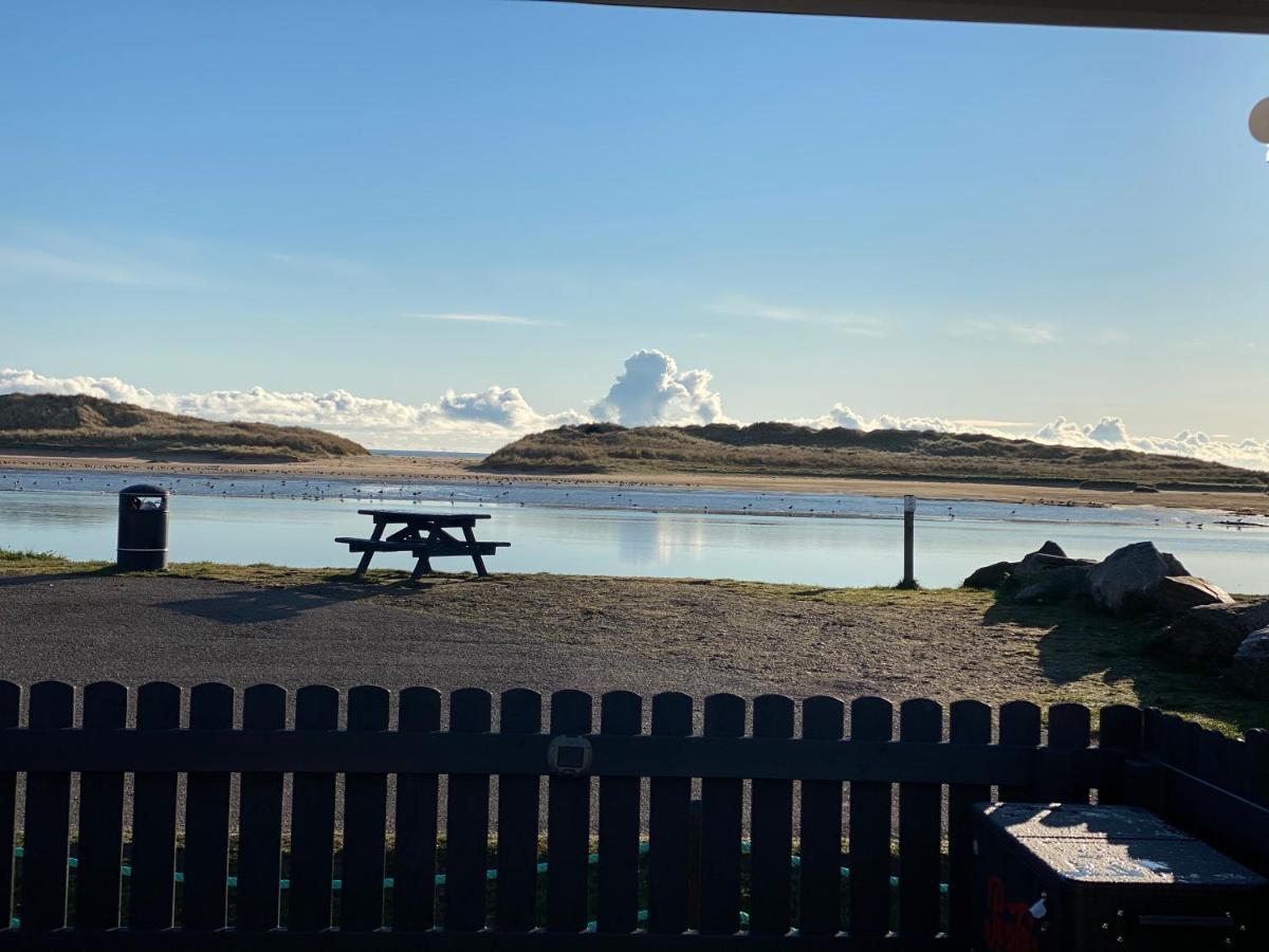 Beachfront Lodge, Lossiemouth Bay Екстер'єр фото